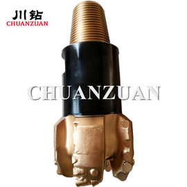 Baja Tubuh Polikristalin Berlian Bor Bits 165MM 6 1/2 Inch Dengan Cutter Tengah